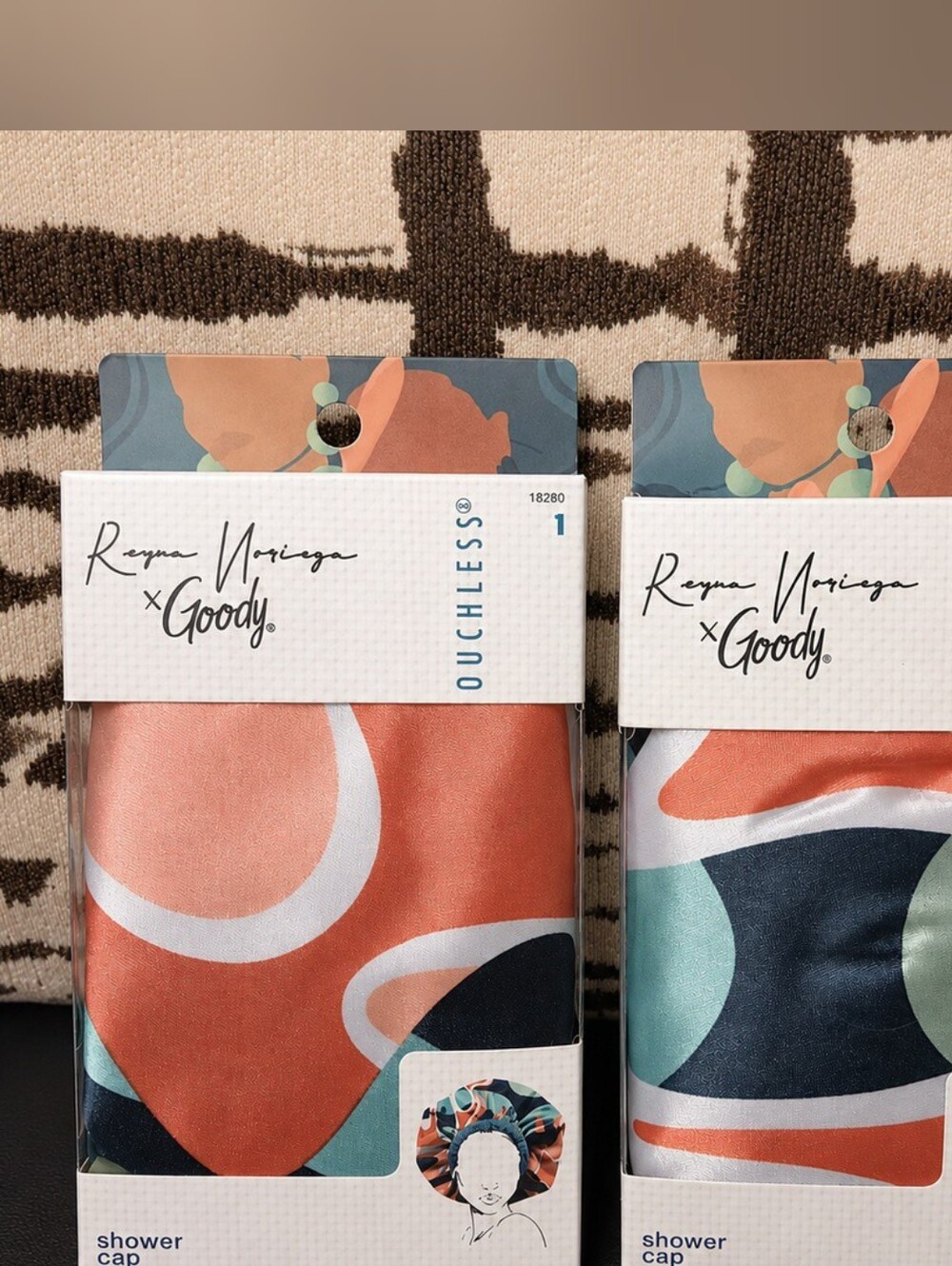 Reyna Noriega (2x) Shower Caps
